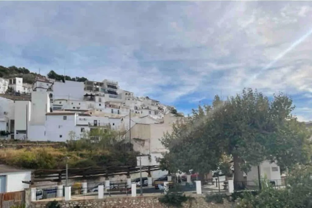 Two Bed Apartment Bella Roco Canillas de Aceituno Spain